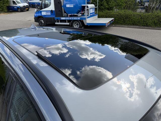 BMW 5-SERIE Touring 530e High Executive M Sport Pano-Dak | Trekhaak | Adapt. Cruise | Leer | HUD | Camera |