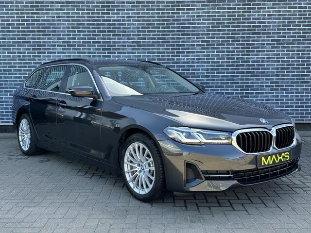 BMW 5-SERIE Touring 520e Business Edition Plus | Plug-in Hybrid (PHEV) | Lederen Bekleding | Laser LED Koplampen | Elektrische Achterklep | Elektrisch Verstelbare Voorstoelen | Stoelverwarming | Live Cockpit Professional