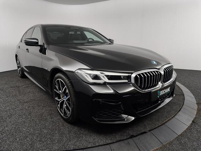 BMW 5-SERIE 530e xDrive High Executive | Apple CarPlay + Android Auto | Schuif / kanteldak |