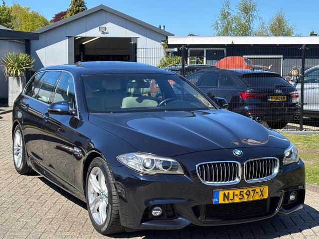 BMW 5-SERIE Touring 520i Sport M-Pakket 2017 Pano Dealerauto Trekhaak