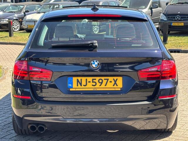 BMW 5-SERIE Touring 520i Sport M-Pakket 2017 Pano Dealerauto Trekhaak