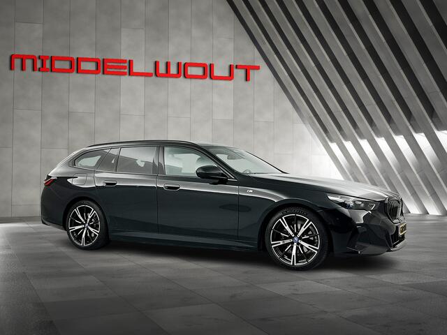 BMW 5-SERIE Touring 530e M-Sport Shadow Line Pano-dak/20'LMV/Elek.Trekhaak