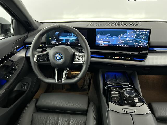 BMW 5-SERIE Touring 530e M-Sport Shadow Line Pano-dak/20'LMV/Elek.Trekhaak