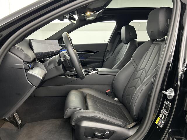 BMW 5-SERIE Touring 530e M-Sport Shadow Line Pano-dak/20'LMV/Elek.Trekhaak