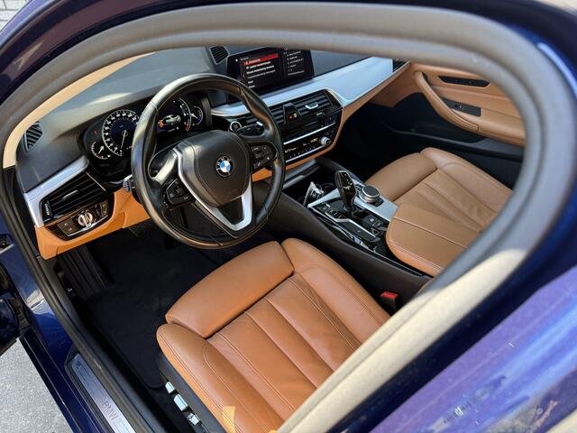 BMW 5-SERIE 520i High Executive