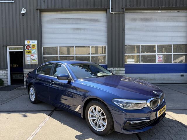 BMW 5-SERIE 520i High Executive