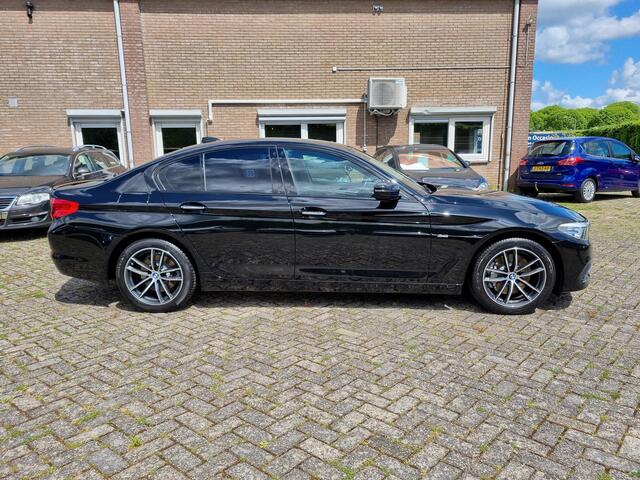 BMW 5-SERIE 530i SPORT-LINE ?ZEER NETTE AUTOI!!