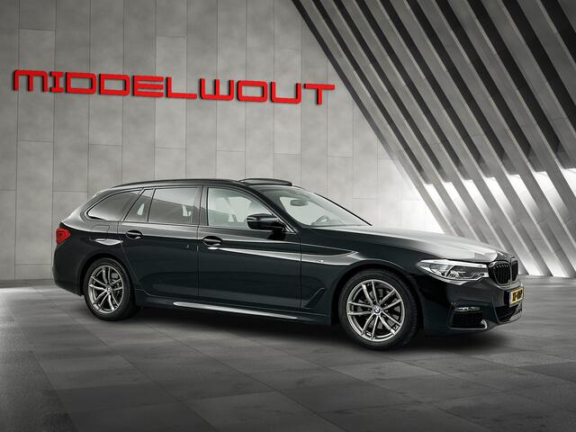 BMW 5-SERIE Touring 520i M-Sport Shadow Line Pano-dak/Leder/Camera/Memory