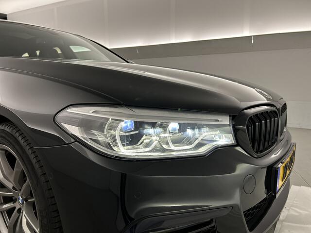 BMW 5-SERIE Touring 520i M-Sport Shadow Line Pano-dak/Leder/Camera/Memory
