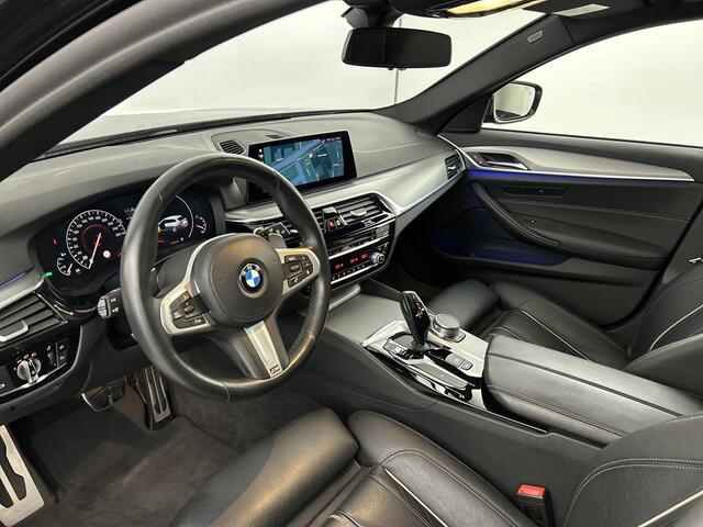 BMW 5-SERIE Touring 520i M-Sport Shadow Line Pano-dak/Leder/Camera/Memory