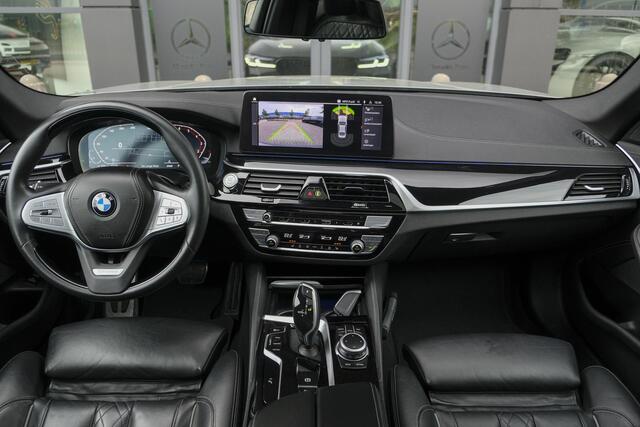 BMW 5-SERIE 520i 184pk M-sport Schuifdak *BTW* Comfortstoelen Individual Sfeerverlichting NLauto 1e Eigenaar