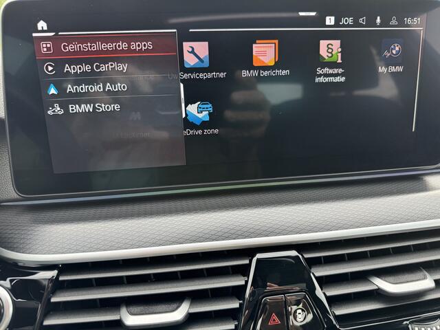 BMW 5-SERIE 530e M sport Edition Plus sch/dak, trekhaak elect. , comfort stoelen, memory, Head Up, etc etc