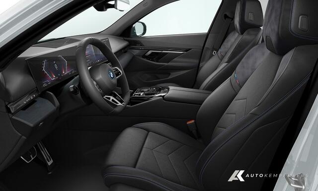 BMW 5-SERIE 530e xDrive Touring M Sport | Maxton | Harman/Kardon | Trekhaak | Driving Ass. Plus | 21 Inch |
