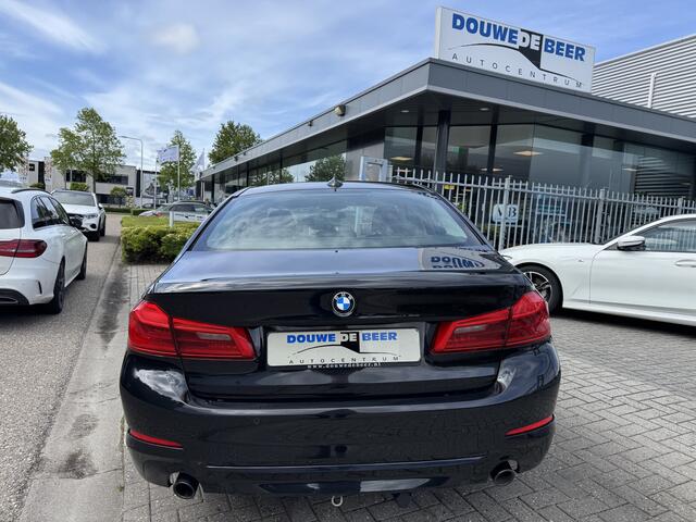 BMW 5-SERIE 520i Sportline High Executive