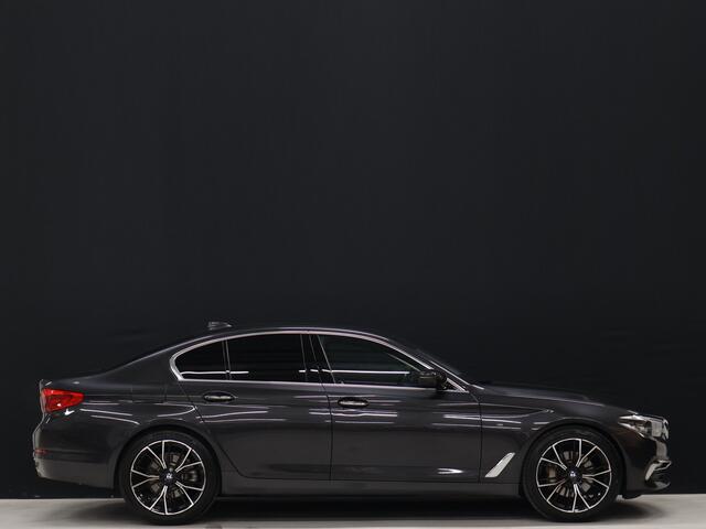 BMW 5-SERIE 530i High Executive [CRUISE, STOELVERWAMING, ELEKTRISCHE STOELEN, NIEUWSTAAT, ACHTERBANK VERWARMD]