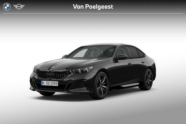 BMW 5-SERIE Sedan 520i | M Sportpakket Pro | Innovation Pack | Travel Pack | Comfort Pack | Trekhaak