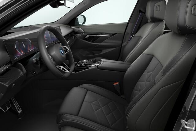 BMW 5-SERIE Touring 530e M Sport Edition | M Sportpakket Pro | Innovation Pack | Travel Pack | Comfort Pack | Trekhaak