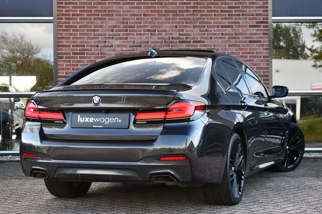 BMW 5-SERIE 545e xDrive M-Sport Pano Comfseat HUD ACC H/K 360 Laser