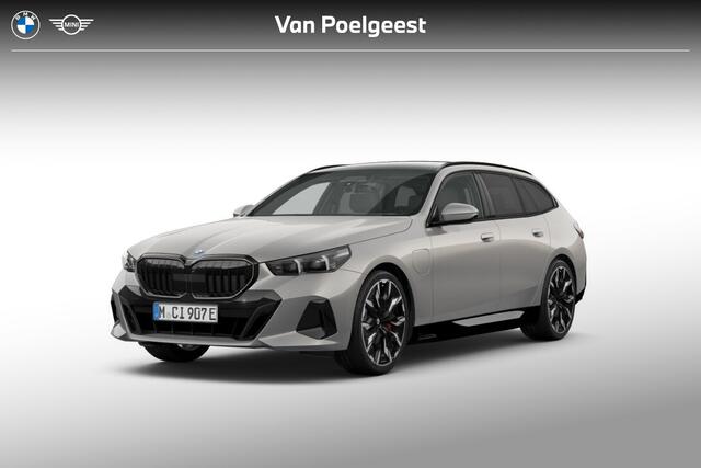 BMW 5-SERIE Touring 550e xDrive | M Sportpakket Pro | Innovation Pack | Travel Pack | Comfort Pack