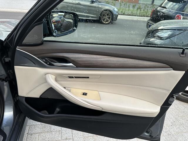 BMW 5-SERIE Touring 530i High Exe M Pakket Vol !