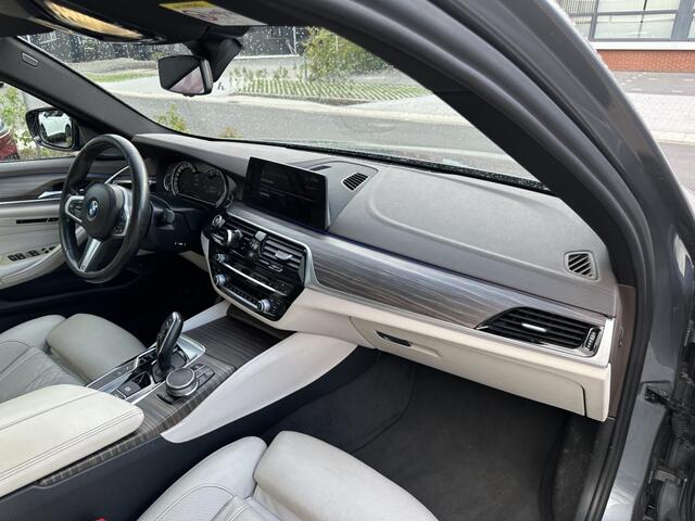 BMW 5-SERIE Touring 530i High Exe M Pakket Vol !