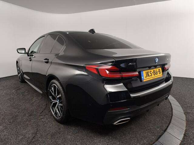 BMW 5-SERIE 530e xDrive High Executive | M Sportpakket | M Sportstuur | Lederen bekleding |