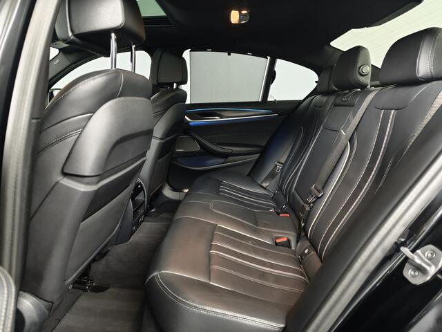 BMW 5-SERIE 530e xDrive High Executive | M Sportpakket | M Sportstuur | Lederen bekleding |