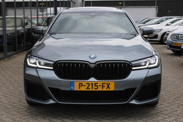 BMW 5-SERIE 520e M-SPORT SCHUIFDAK LEDER MEMORY CARPLAY HEAD-UP