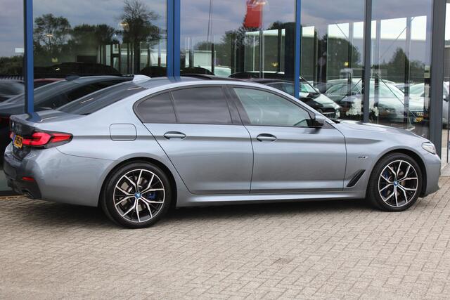 BMW 5-SERIE 520e M-SPORT SCHUIFDAK LEDER MEMORY CARPLAY HEAD-UP