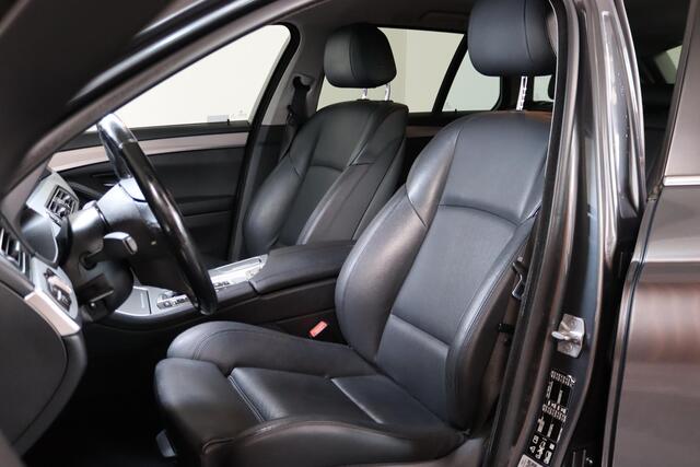 BMW 5-SERIE Touring 520xd High Executive, Xenon, Cruise Control, Stoelverwarming, Lederen Bekleding, Trekhaak, Nieuwe APK