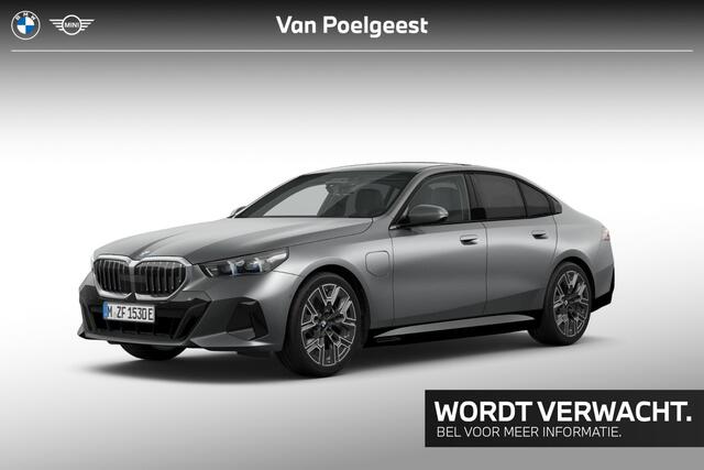 BMW 5-SERIE Sedan 550e xDrive