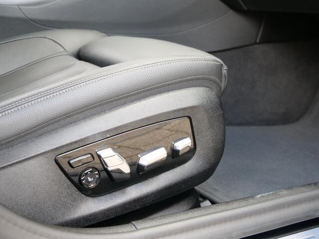 BMW 5-SERIE 545e xDrive High Executive 394 Pk Automaat Navi / DAB / Camera's / Apple Carplay / Leer / Pano-dak
