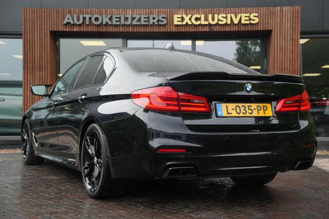 BMW 5-SERIE M550i xDrive High Executive Schuifdak Adapt. Cruise Massage Harman/Kardon Stoelvent. 20''LM