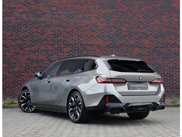 BMW 5-SERIE Touring 550e xDrive | Sportstoel - Pano - Trekhaak - Bow&Wil