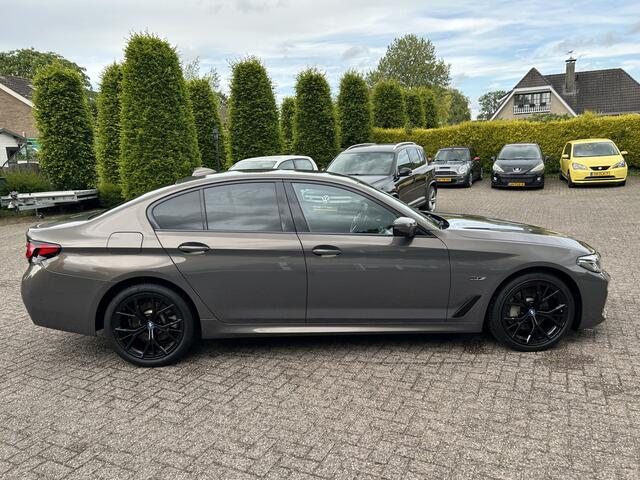 BMW 5-SERIE 530e Business Edition Plus M-Sport Head-Up