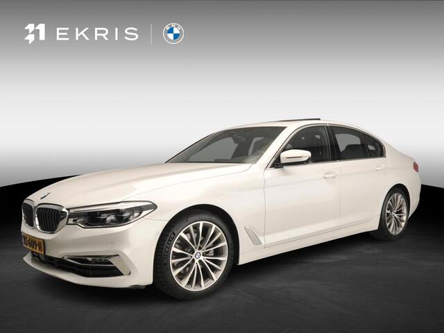 BMW 5-SERIE Sedan 520d | LED | Leder | HUD | Active cruise | Trekhaak | Schuifdak | Comfortzetels | DAB | Harman-kardon sound | Alu 19 inch
