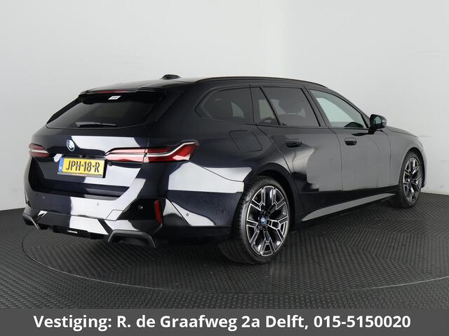 BMW 5-SERIE Touring 530e M-Pakket | Harman Kardon | Elektrisch wegklapbare trekhaak | Leder | december '25 | NL Auto