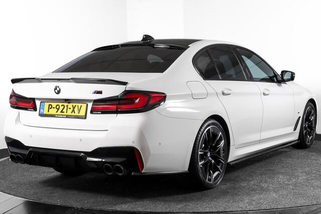 BMW 5-SERIE 545e xDrive High Executive M Sport | Maxton-Pakket | Speciaal uitlaatsyst. | Harmon/Kardon | Dig. Cockpit | Cruise | Stoel-+Stuurverw. | Camera | PDC | NAV+App. Connect | Auto. Airco | LM 20" |