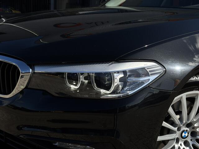 BMW 5-SERIE Touring 530i xDrive Executive / Navi / Trekhaak Wegklapbaar / Elektrische achterklep / Winterset Beschikbaar /