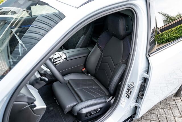 BMW 5-SERIE 520i Touring M Sport | Harman/Kardon | Driving Ass. Plus | Trekhaak | Stoelverwarming | 20' Inch |