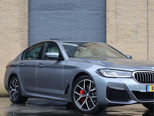 BMW 5-SERIE 530e High Executive M Sport Schuifdak | HUD | Massage | ACC | Comfortstoelen | Haak
