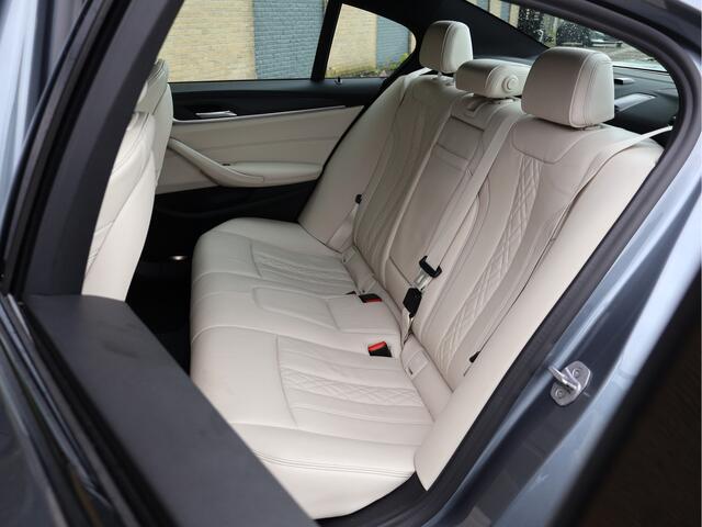 BMW 5-SERIE 530e High Executive M Sport Schuifdak | HUD | Massage | ACC | Comfortstoelen | Haak