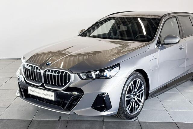 BMW 5-SERIE Touring 530e M Sport Edition