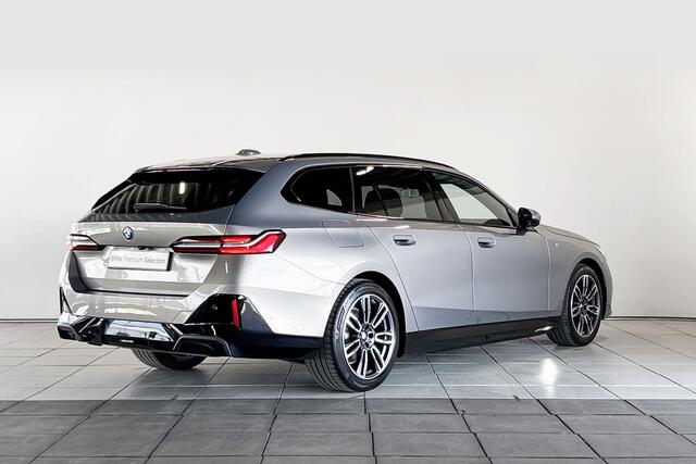 BMW 5-SERIE Touring 530e M Sport Edition