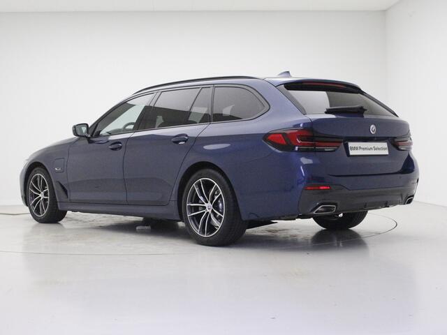 BMW 5-SERIE Touring 530e High Executive | Adaptief Onderstel | Panorama Dak | Keyless | Comfort Stoelen | Driver Ass Prof. | Laser | Head Up | Shadow Line