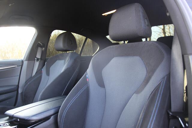 BMW 5-SERIE 530e M Sport |HIFI|Stuurver|Drivingass|CarbonZwart|