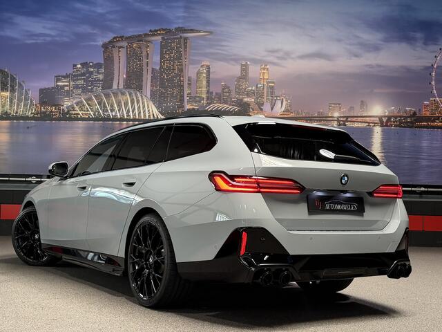 BMW 5-SERIE 520i M-Sport|ShadowLine|Panorama|H/K|208PK