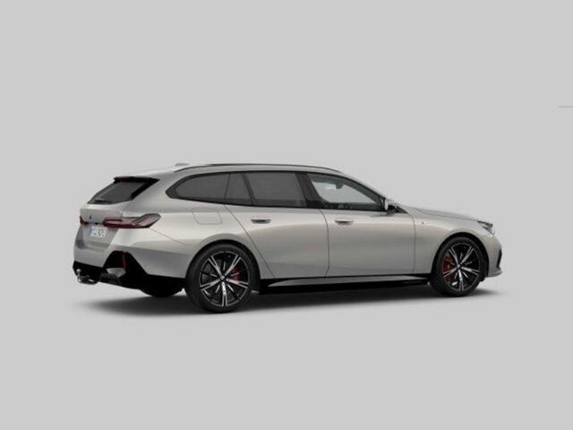 BMW 5-SERIE Touring 550e xDrive M-Sport