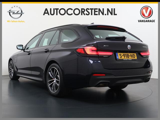 BMW 5-SERIE Touring 530e 292PK Hybrid xDrive M-Sport Leder Elek.Comfort Stoelen+Memory+Verwarmd Shadow Line Live Cockpit Pro Apple Carplay/Android Auto Ecc Business Edition Plus Elek.Achterklep Aero-Pack 4WD AWD Pdc DAB+ Led+High Beam Assist Cruise Control Wifi Deale