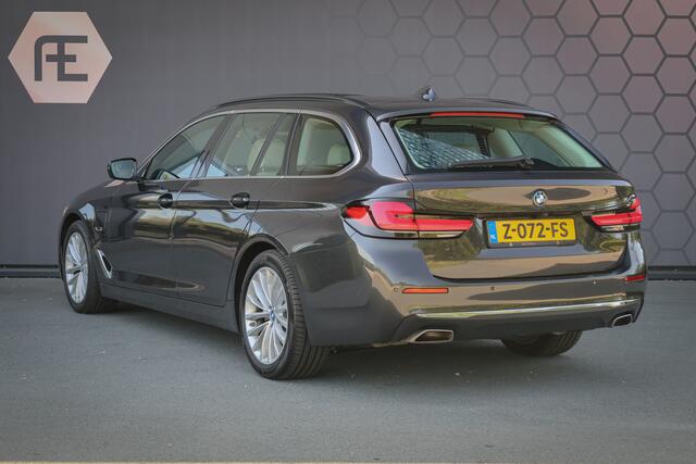 BMW 5-SERIE Touring 530e Business Edition Plus ADAPTIVE | MEMORY | STOELVERWARMING VOOR + ACHTER | PANORAMADAK | CARPLAY | LASERLIGHTS | HEAD UP | TREKHAAK |